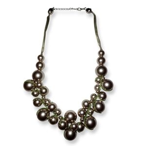Vintage Y2K Pearl Cluster Neacklace
